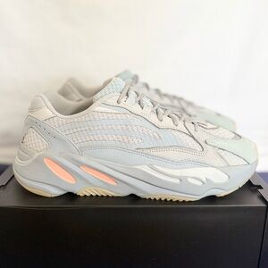 AUTHENTIC Adidas Yeezy Boost 700 V2 Inertia size 11 FW2549 2019 PRE-OWNED